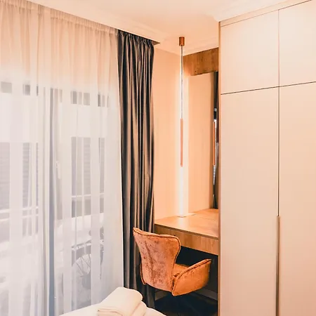Apartamento Cometei 3 *