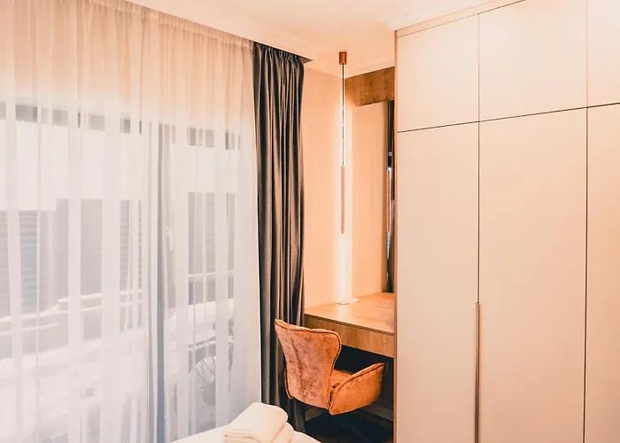 Apartment Cometei 3 *